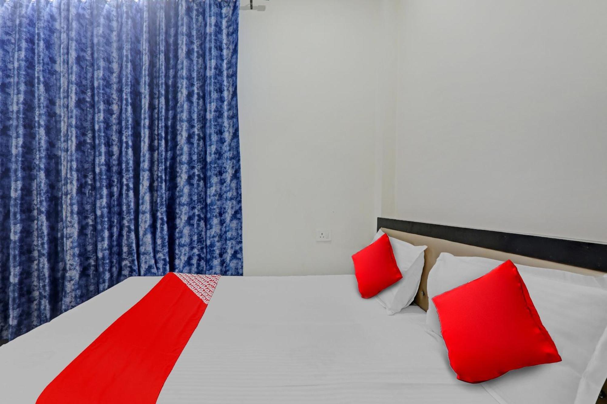 Hotel O R K Hotels Lucknow Ngoại thất bức ảnh