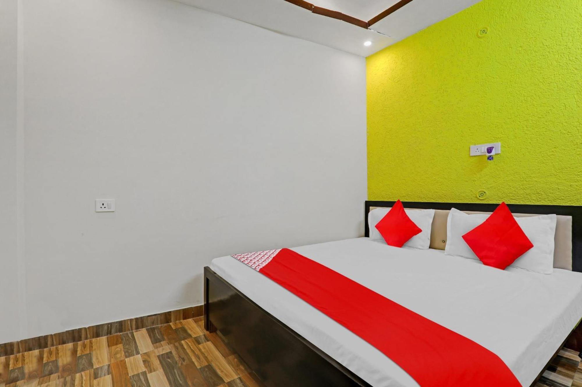 Hotel O R K Hotels Lucknow Ngoại thất bức ảnh