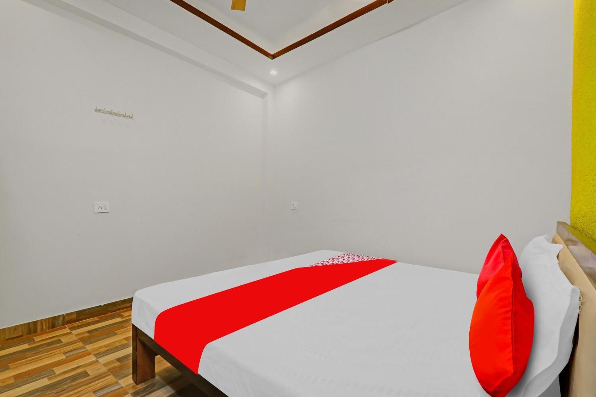 Hotel O R K Hotels Lucknow Ngoại thất bức ảnh
