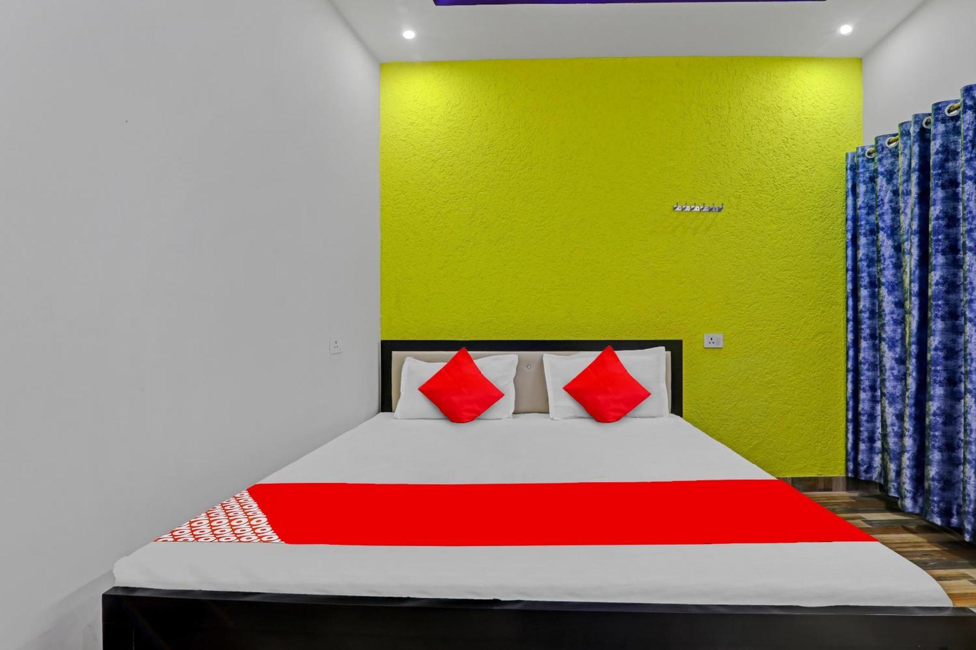 Hotel O R K Hotels Lucknow Ngoại thất bức ảnh