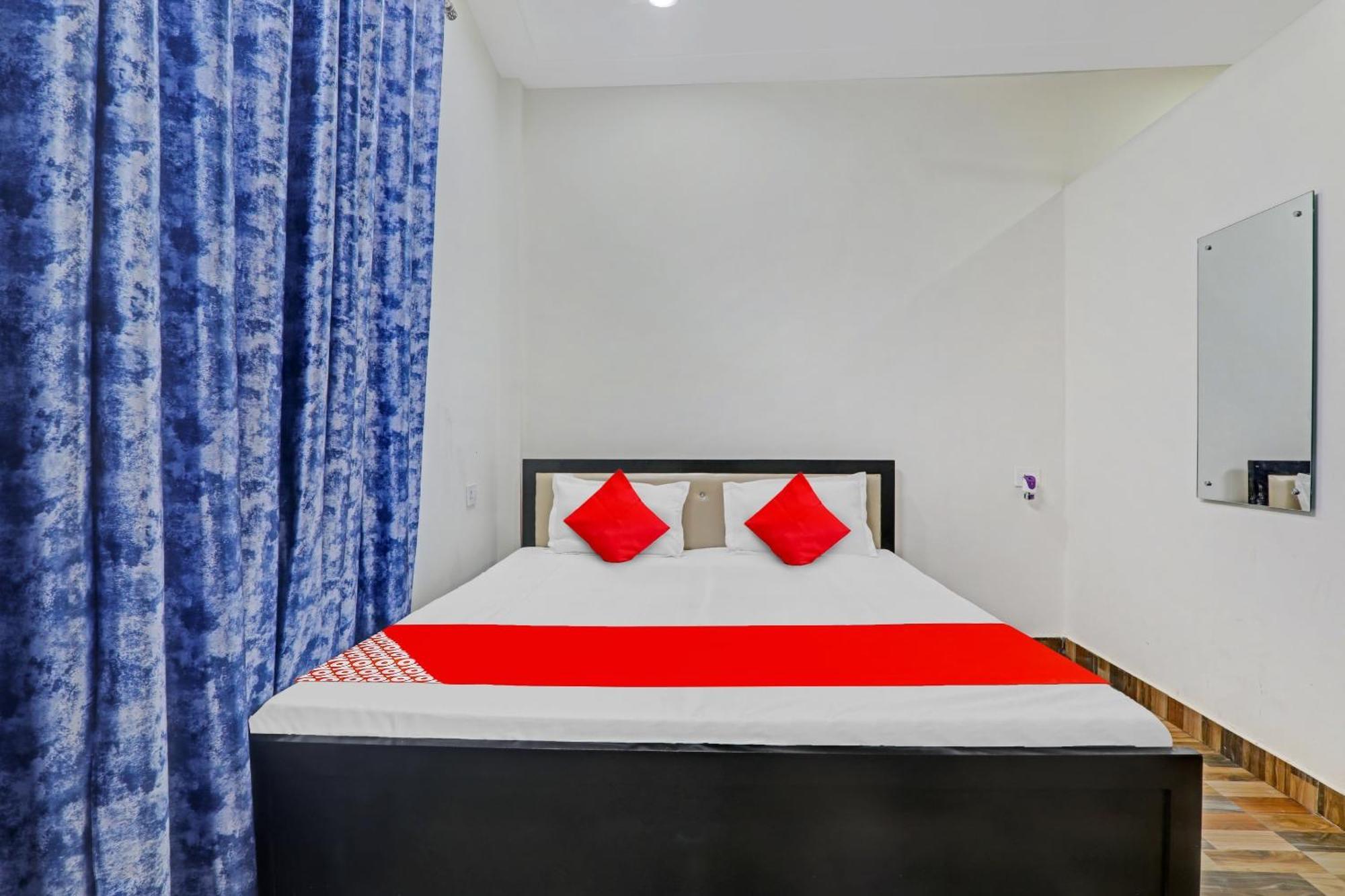 Hotel O R K Hotels Lucknow Ngoại thất bức ảnh
